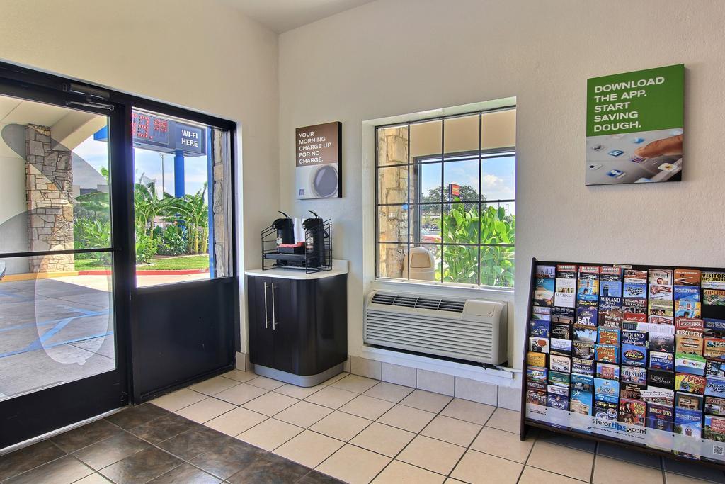 Motel 6 Austin, Tx - Central Downtown Ut Bagian luar foto